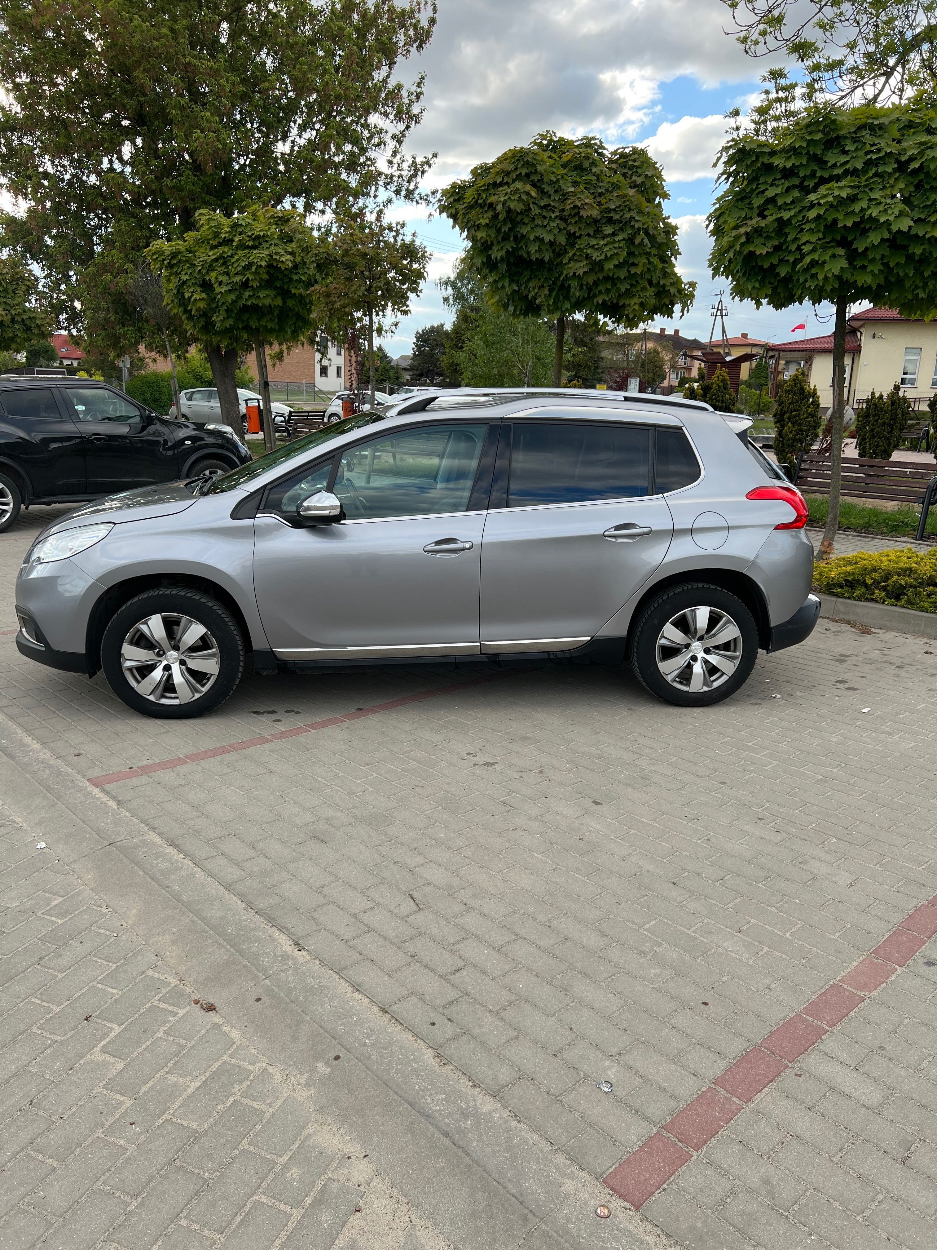 Peugeot 2008 1.6 bluehdi 120km