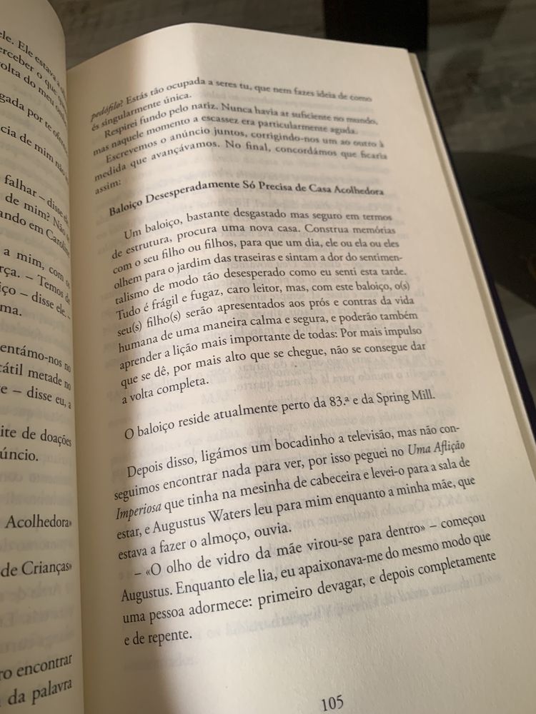 Livro A Culpa é das Estrelas John Green