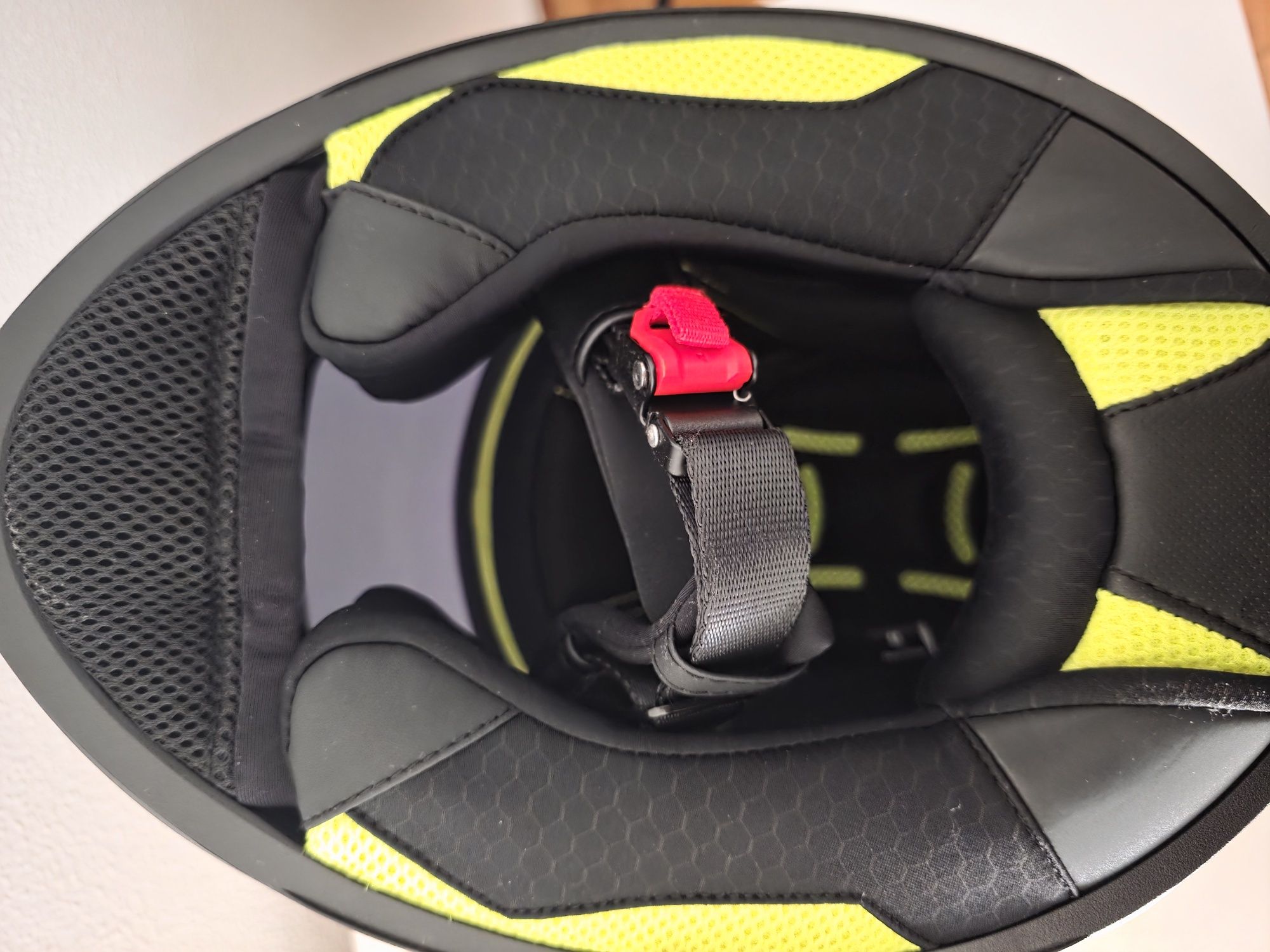 Capacete LS2 FF812 Kid Matt Black
FF812 Kid Matt Black