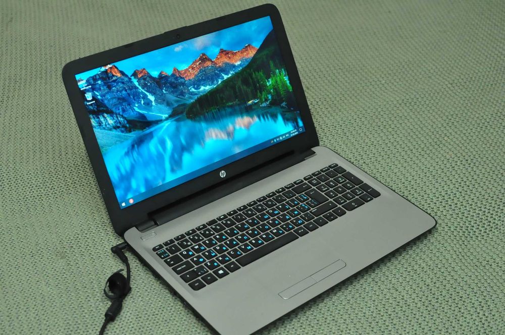 Мощный Ноутбук HP 15 (AMD A10/ 8Gb DDR4 / SSD / video 2Gb)