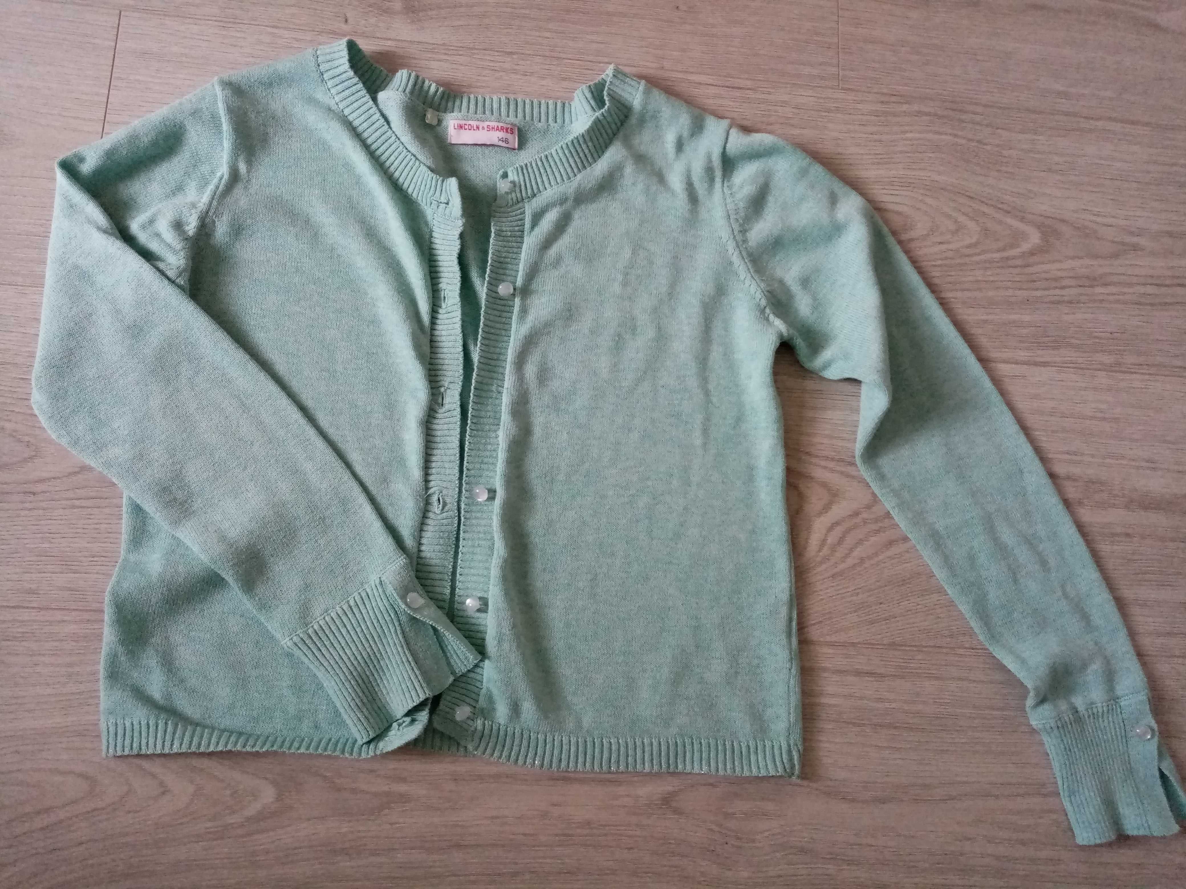 Sweterek zielony r. 146