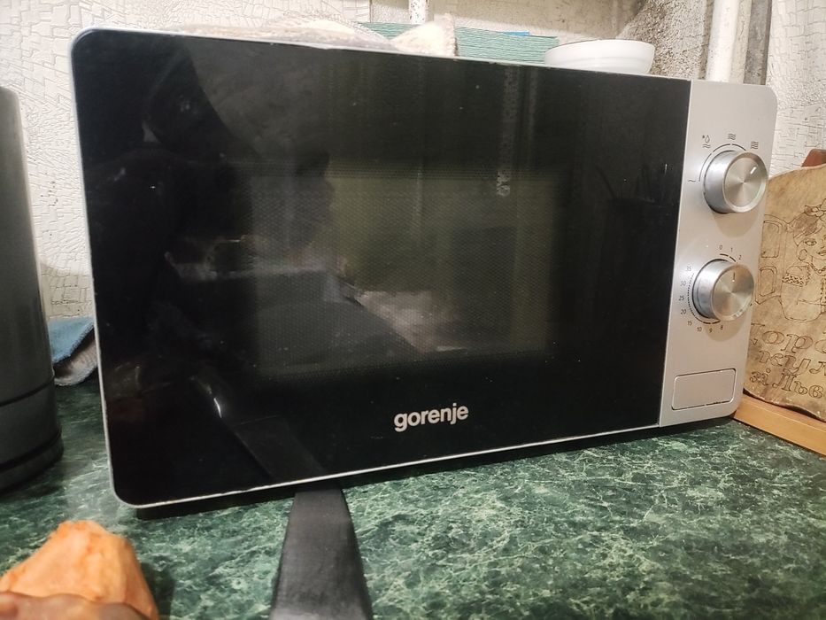 Мікрохвильова піч gorenje