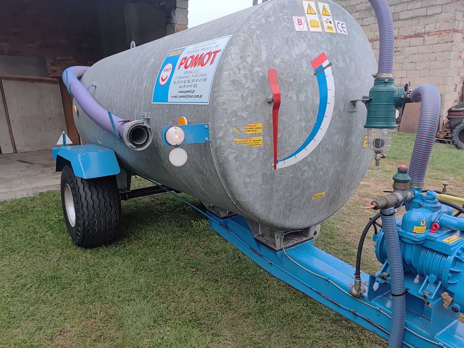 Ładowacz Cyklop Beczkowóz Pomot Chojna 4000 l