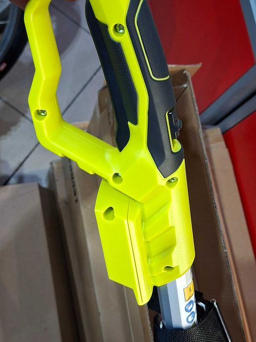 Nowe nożyce akumulatorowe Baricus PLYL-113 na wysięgniku teleskopowe