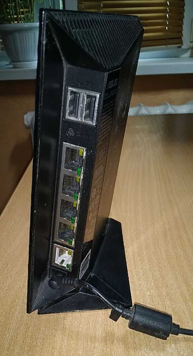 Роутер ASUS N56U 5GHz під перепрошивку (ремонт) + зарядка EXA1004EH