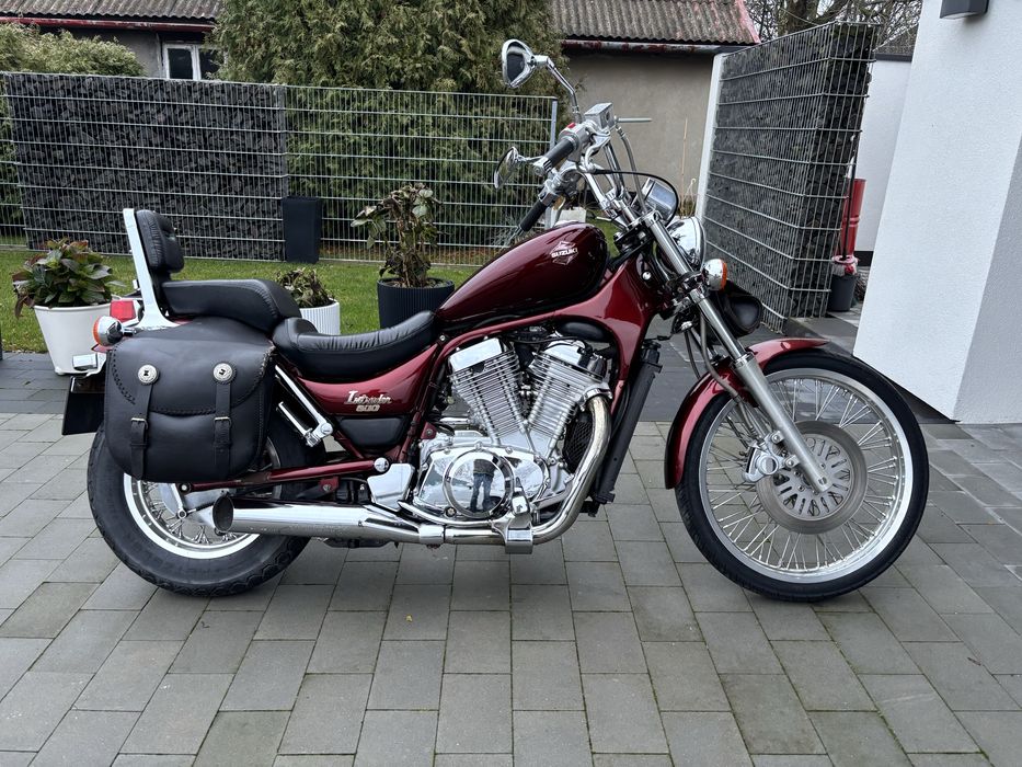 Suzuki SV800 Intruder