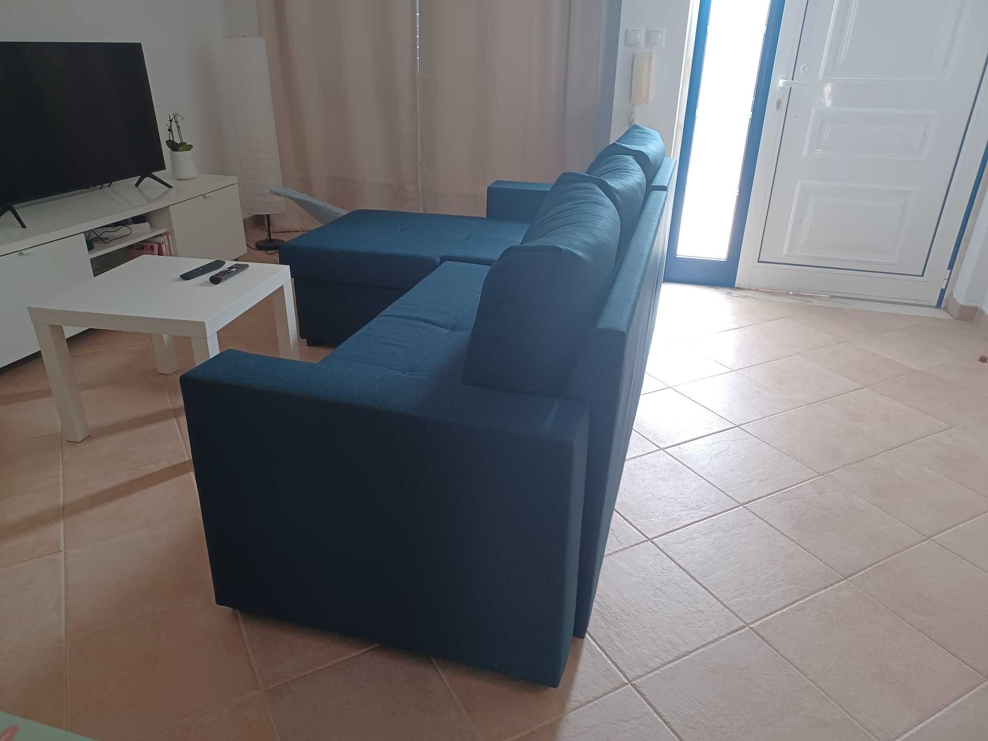 Sofá-cama Chaise Long Azul-Escuro – Bom Estado – Oportunidade!