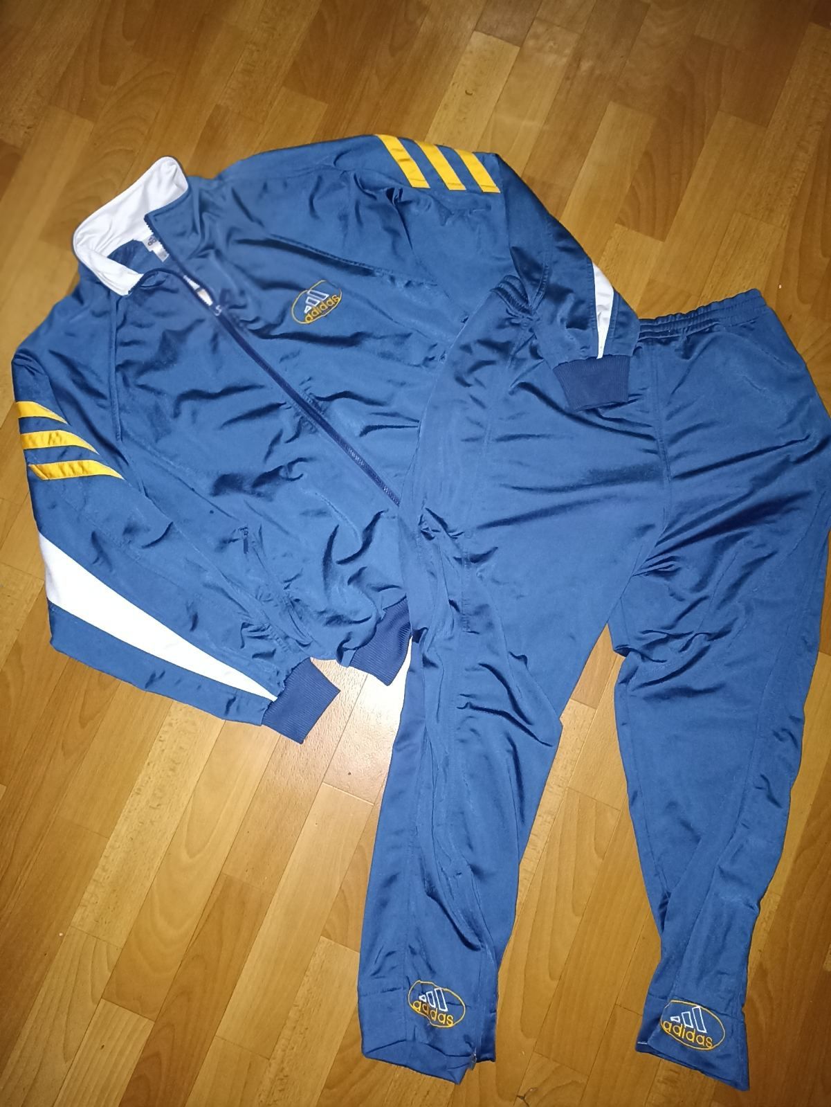 adidas vintage костюм