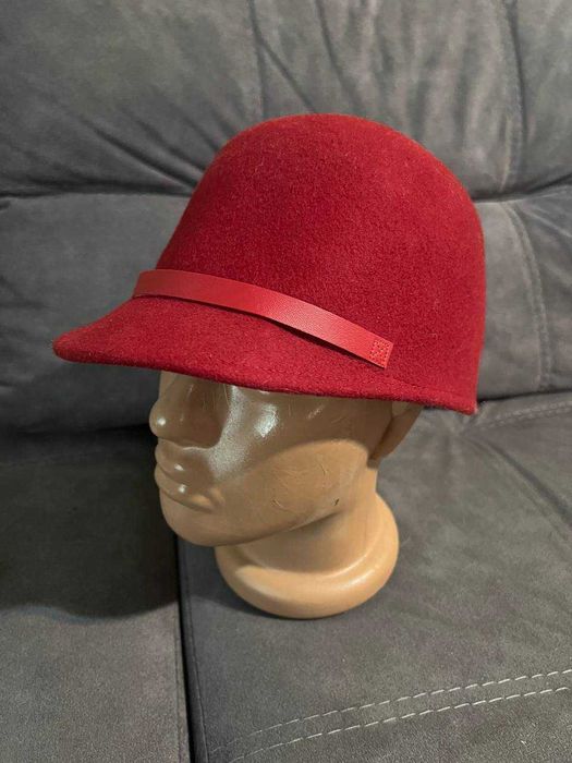 Червоний каптур капелюх шляпа