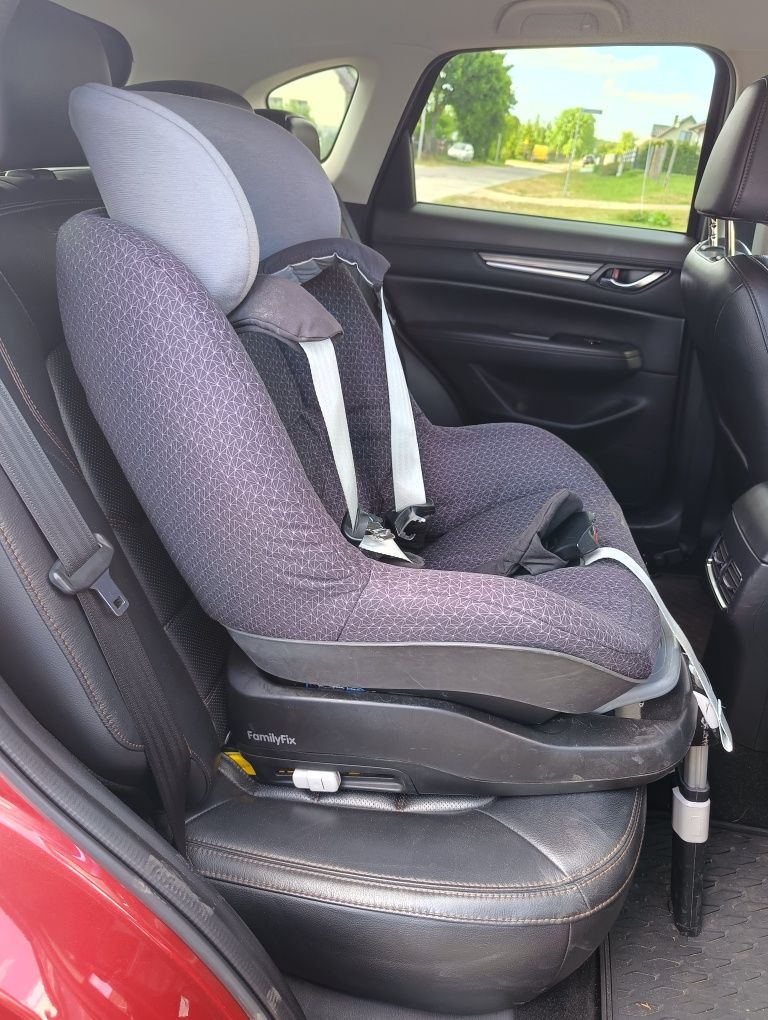 Fotelik maxi Cosi pearl z baza family fix 9-18 kg