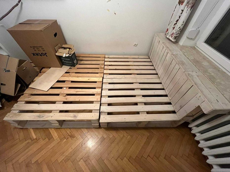 łóżko z palet z zagłówkiem 240x160cm