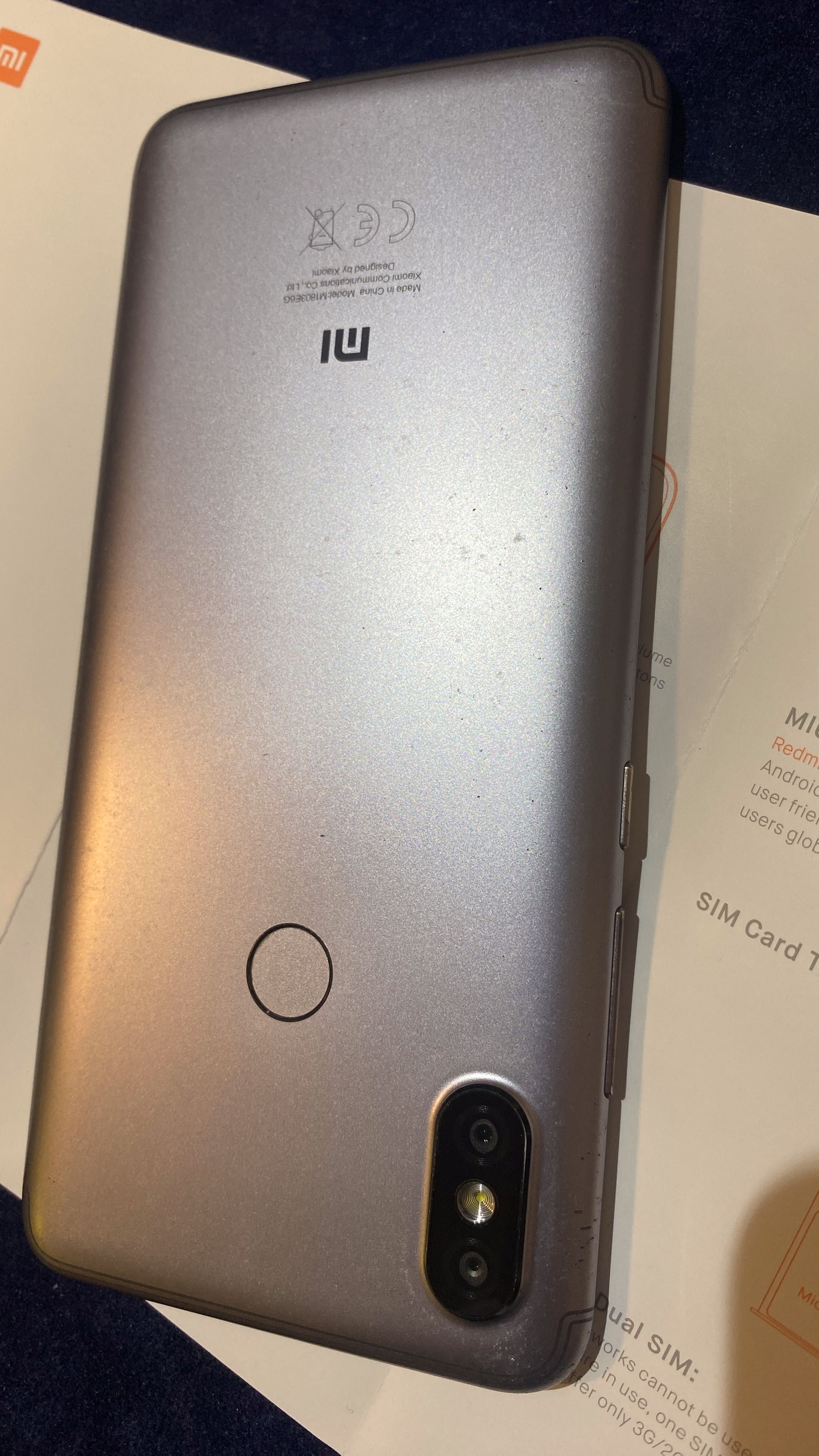 Смартфон Xiaomi Redmi S2 3/32GB Grey в дуже гарному стані