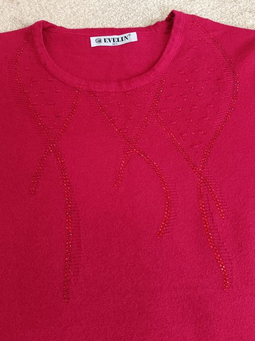 Sweterek nowy M/L