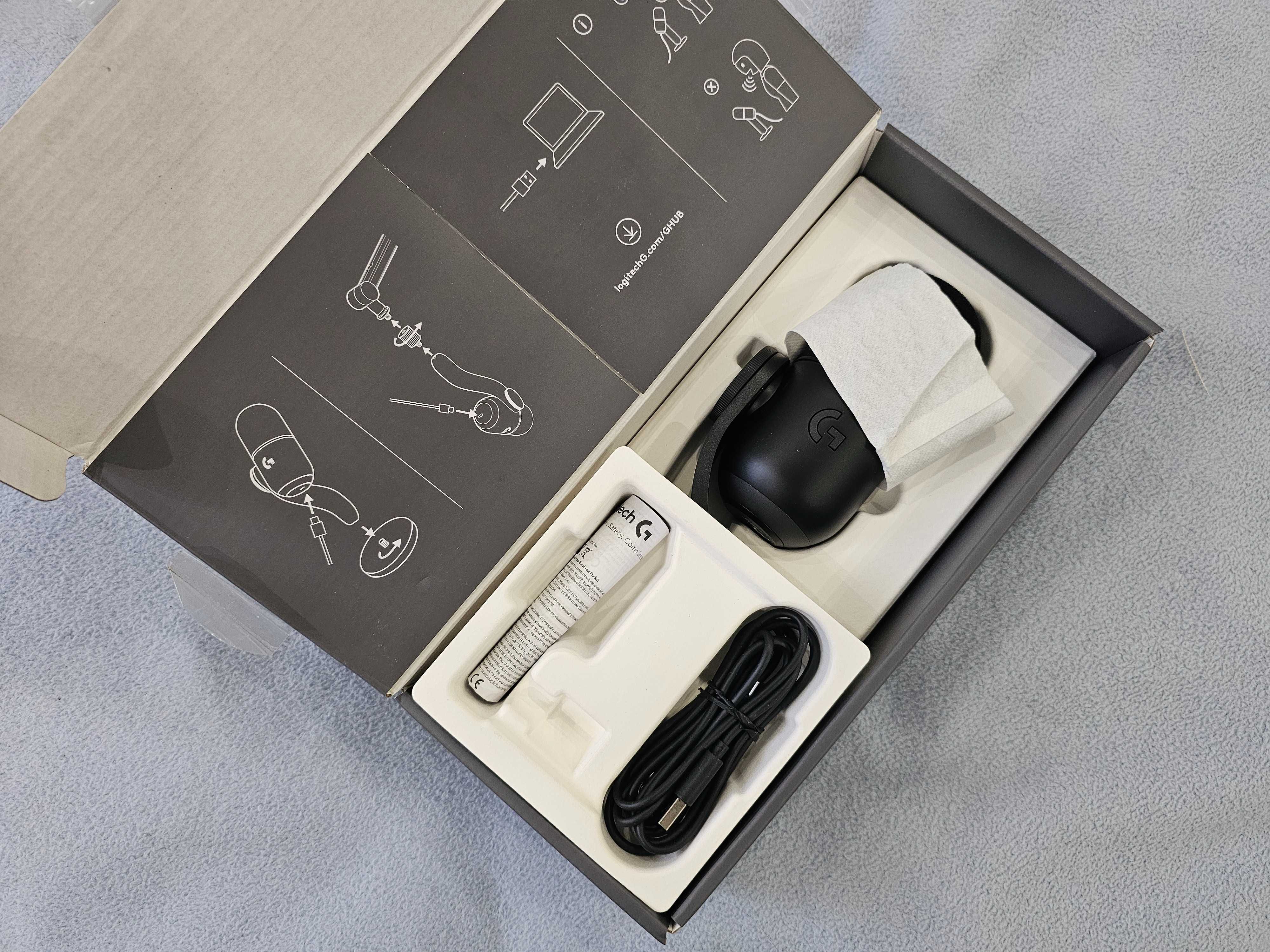 Микрофон Logitech G Yeti GX динамический