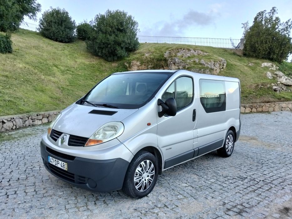Renault Trafic 2.0DCI de 6 lugares 2007/5 em estado novo
