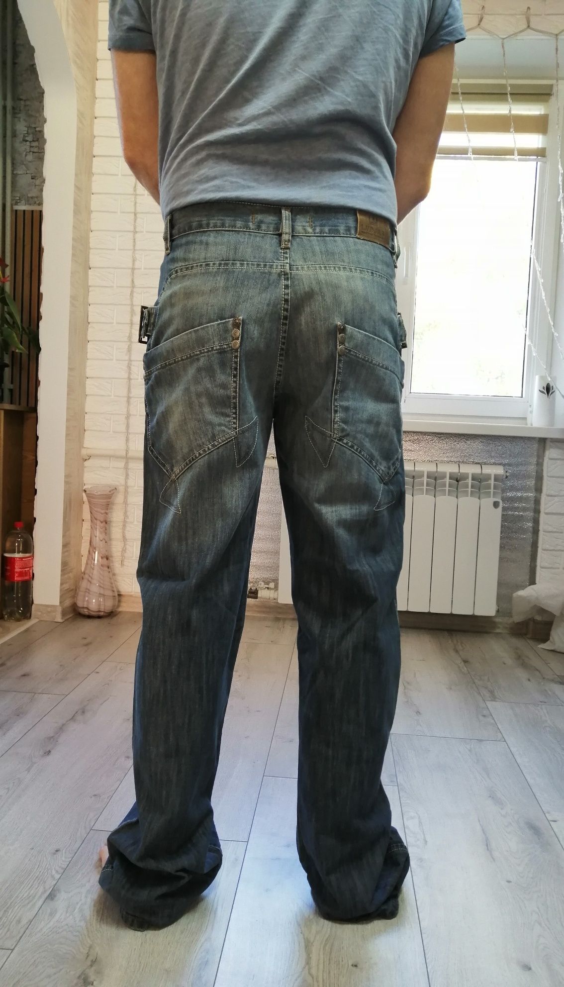 Чоловічі джинси LVD