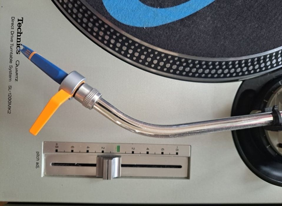 Technics SL1200 mkII cinzento