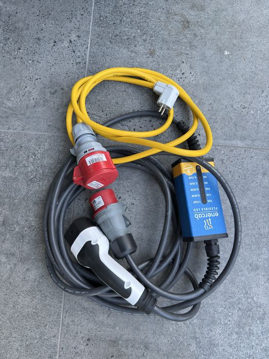 Ładowarka do Samochodu Elektrycznego Enercab Flexible Led 16a Polecam