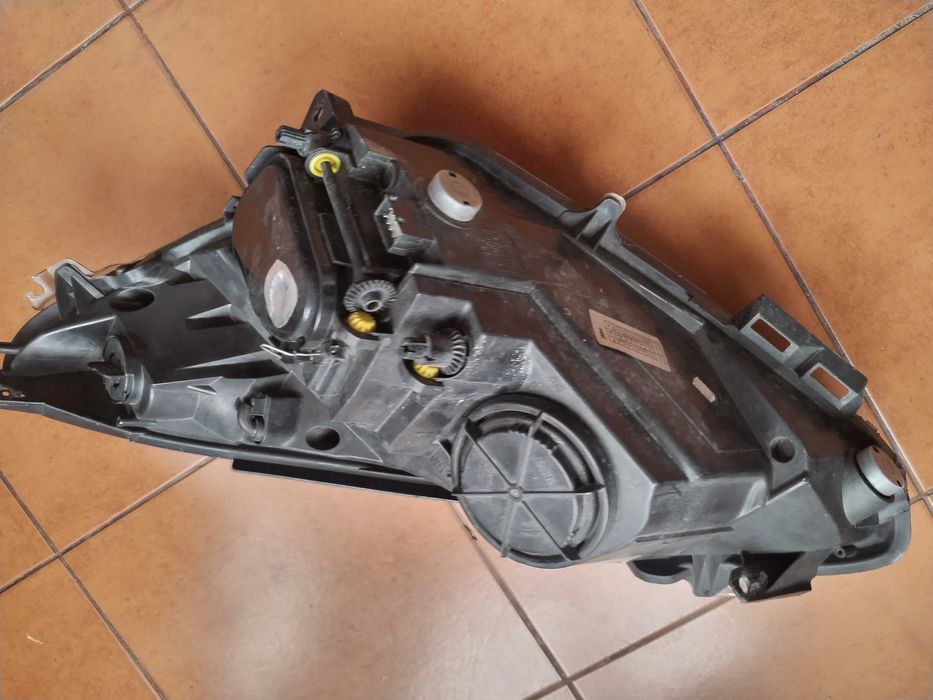 Optica direita / Opel Corsa D