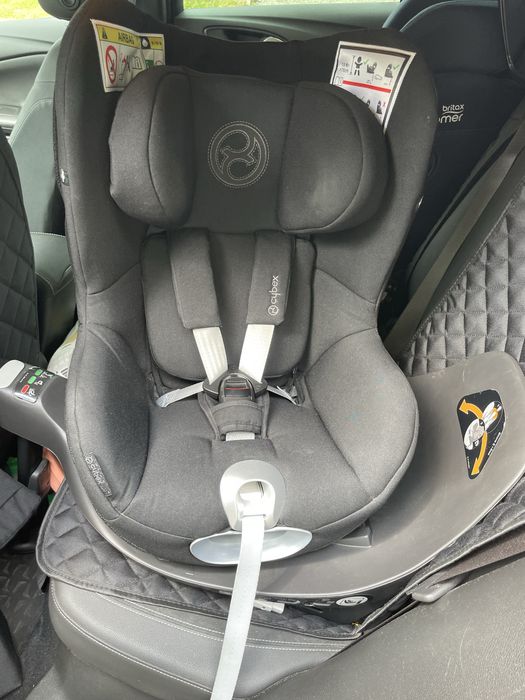 Fotelik sirona z i size baza cybex premium deep black plus