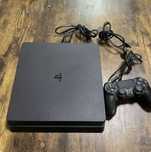 mam na sprzedaż SONY PlayStation4 PS4 Jet Black Slim