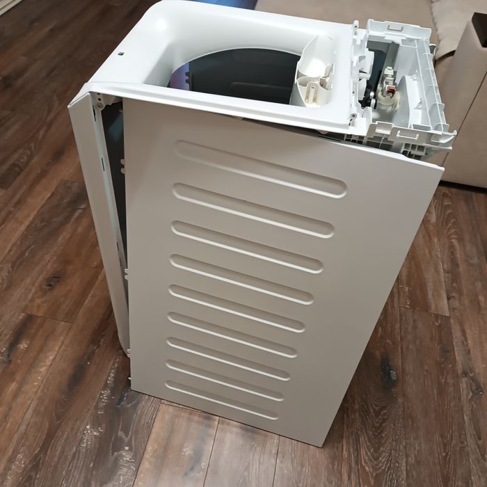 Стиральная машина Zanussi, корпус