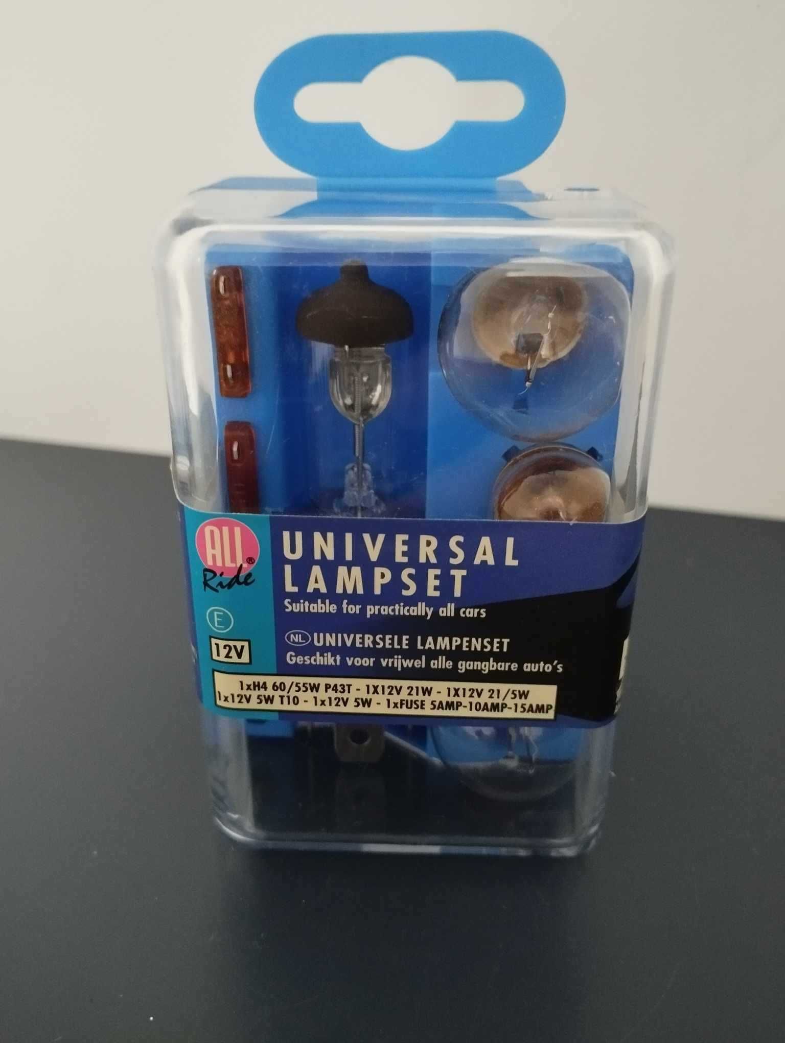 Uniwersalny zestaw lamp H4