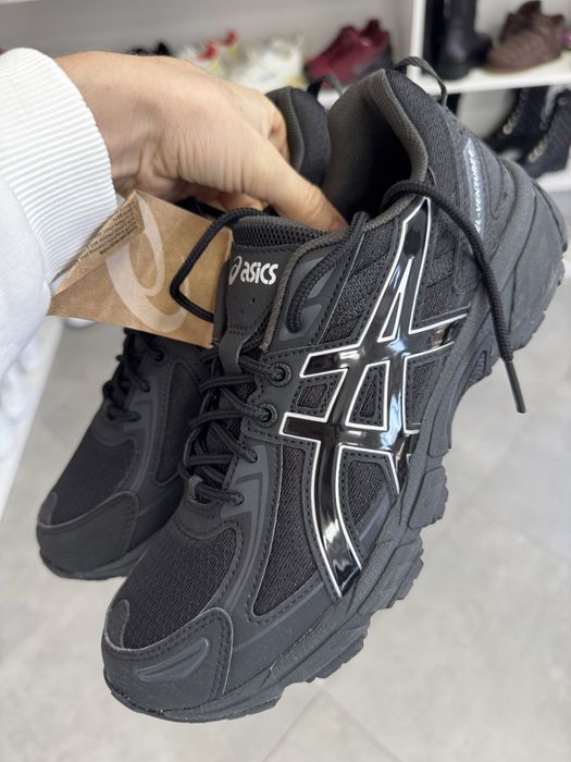 Чоловічі кросівки ASICS Gel-Venture Black 1203A297-002 41 - 42оригінал