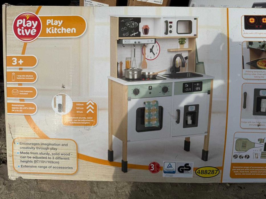Kuchnia drewniana dziecięca Playtive + akcesoria