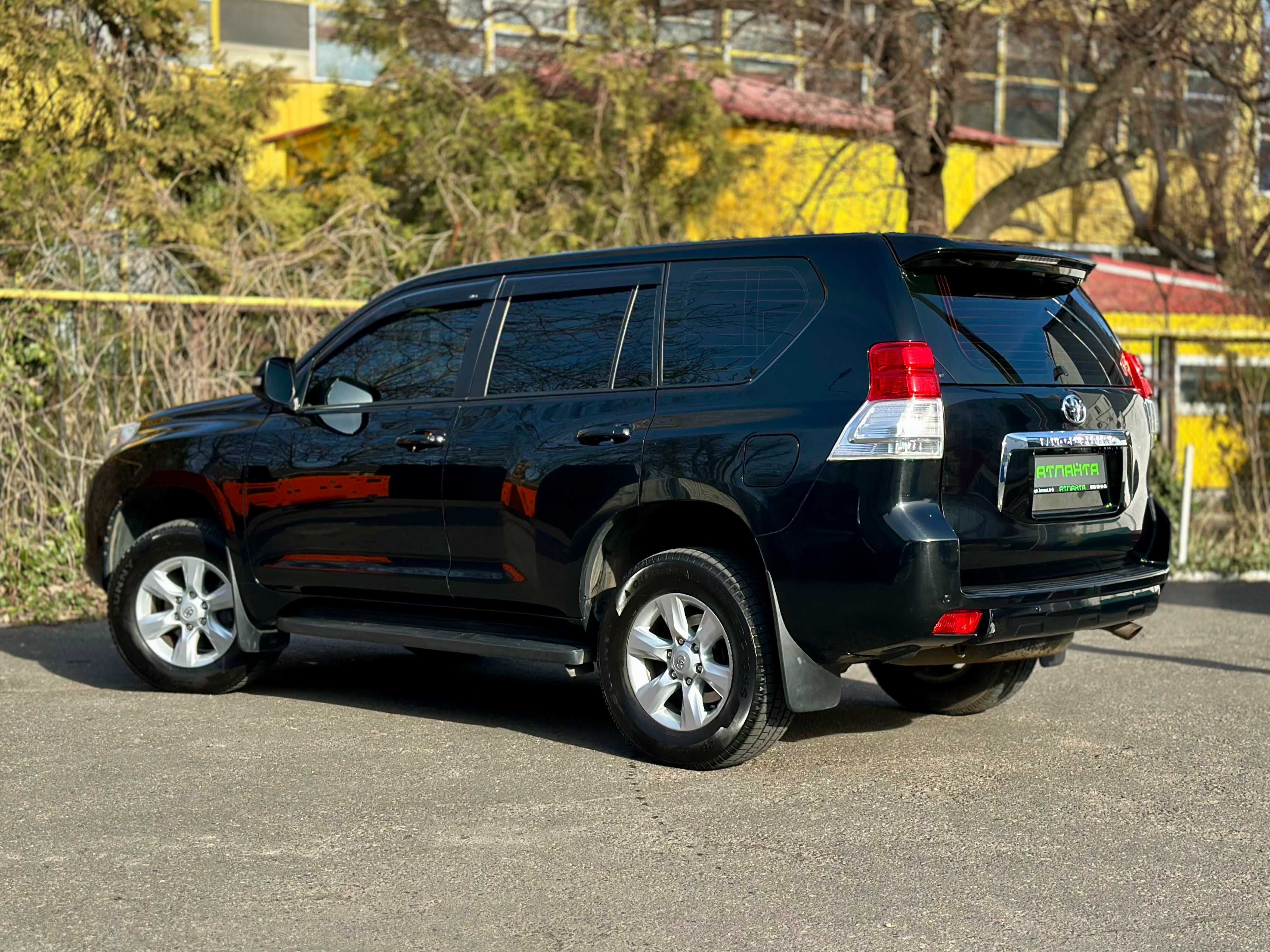 Toyota Land Cruiser Prado 2013