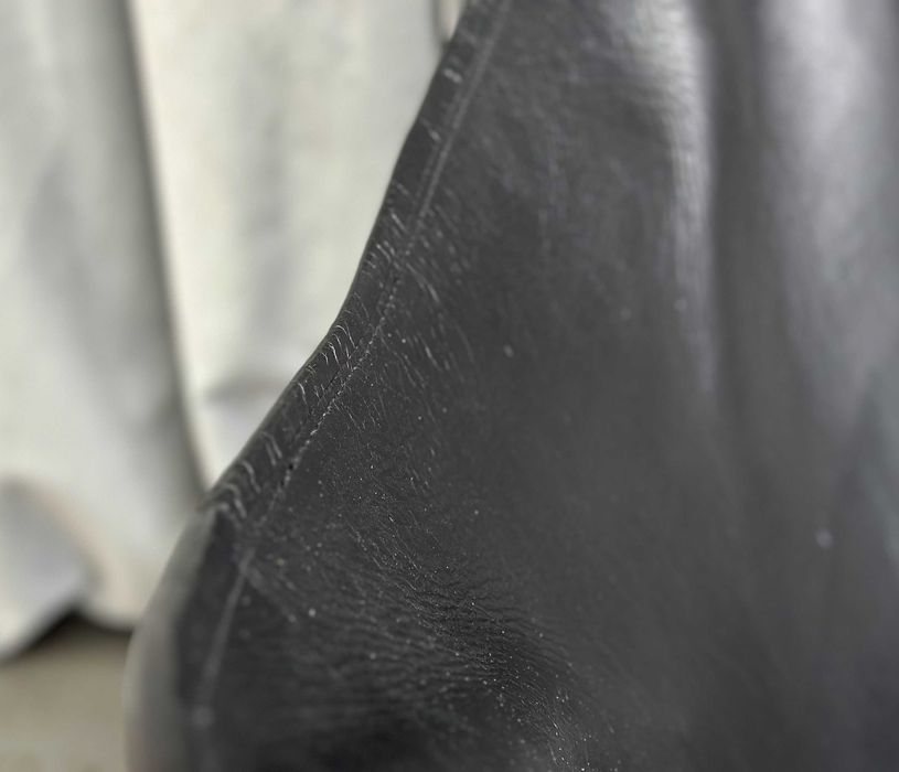 Чорне вінтажне шкіряне крісло МЕТЕЛИК/шкіряні крісла/меблі з Європи