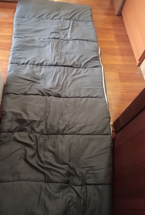 Спальный мешок .,