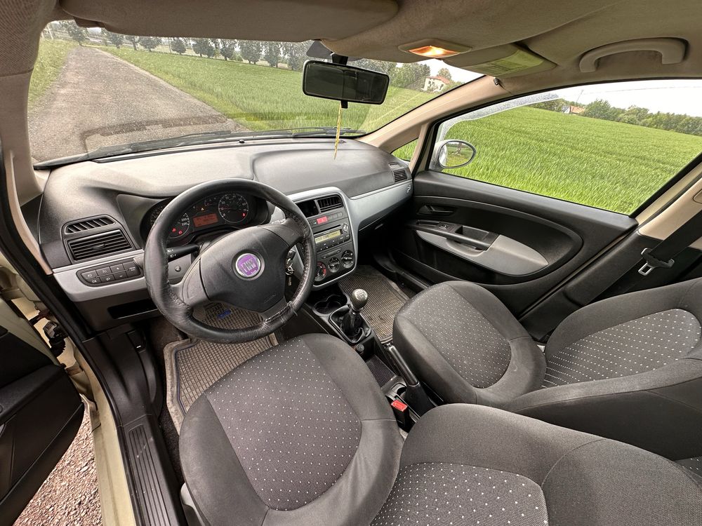Fiat grande punto 1.4 8v 2007r