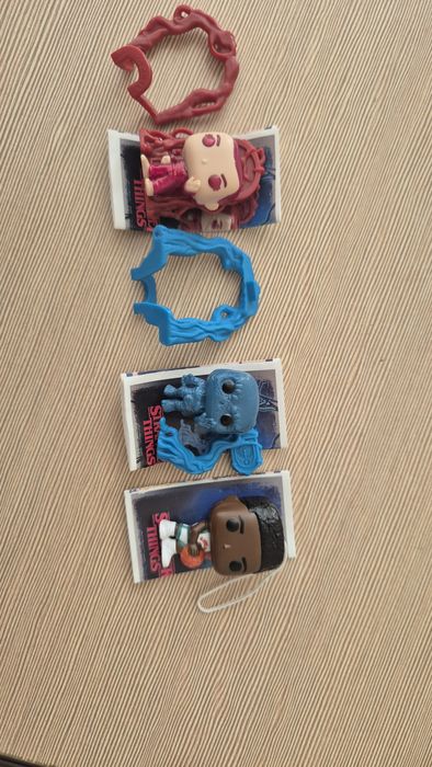 Фігурки Kinder joy з лімітованої колекції "Дивні дива"