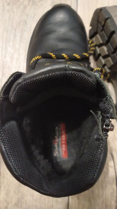 Продам ботинки мужские