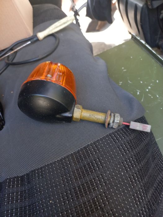 Поворотник на мотоцикл