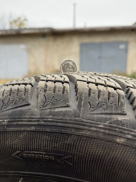 Продам зимову резину  175/70R13