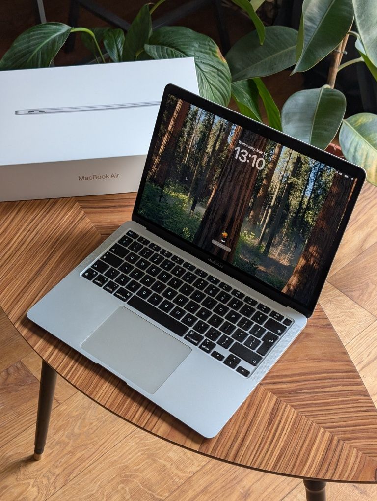 MacBook air m1 16/256
