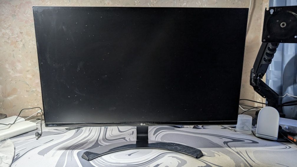 Монитор 27" LG 27MP68VQ-P