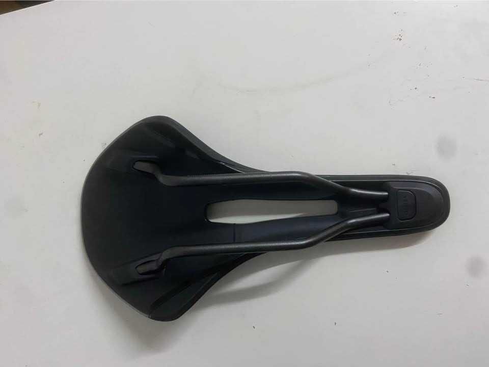 Selim Fizik Antares Vento R3