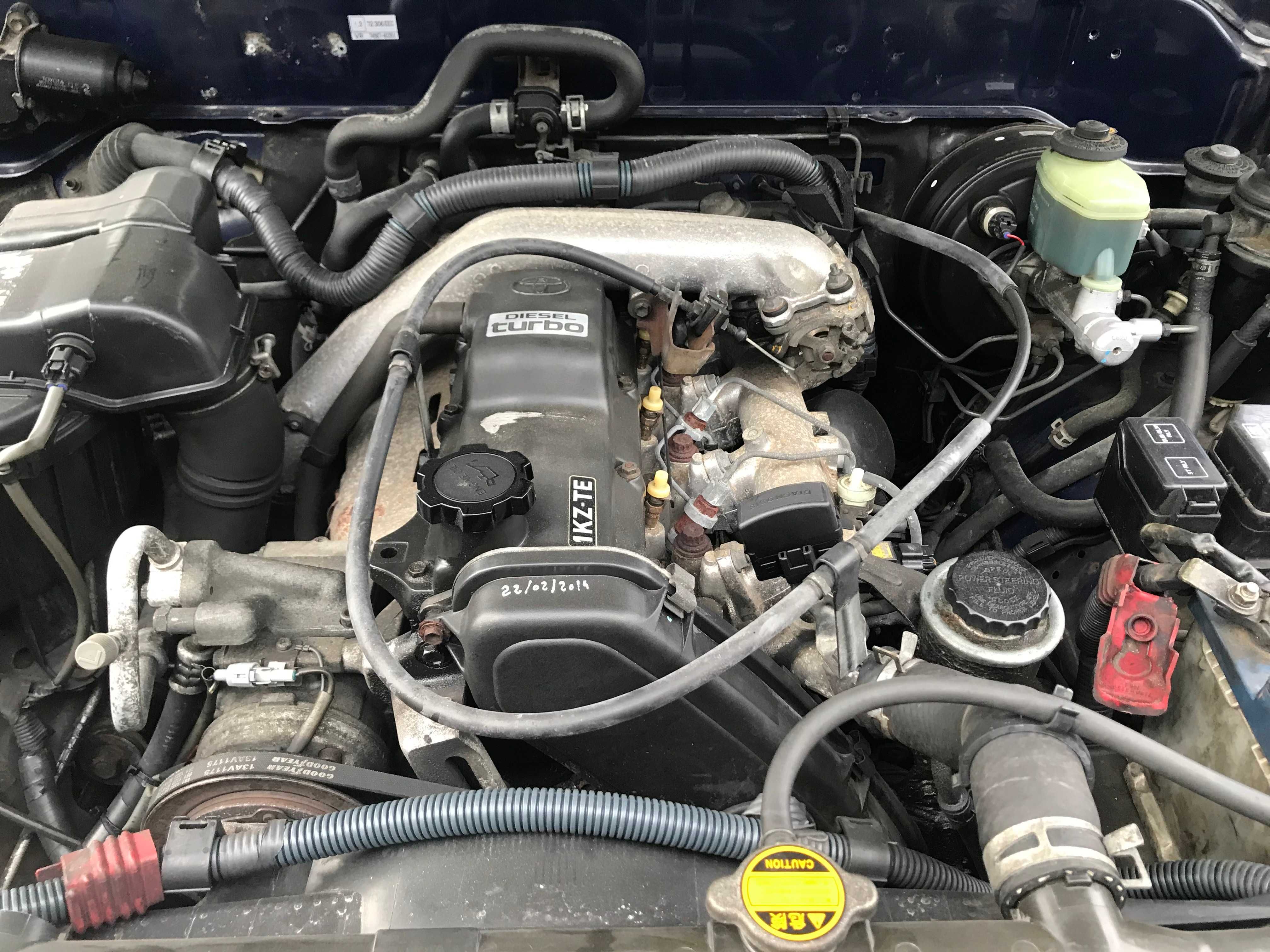 land cruiser 90/95 - kompletny silnik 3,0 KZT-E  jeszcze w aucie