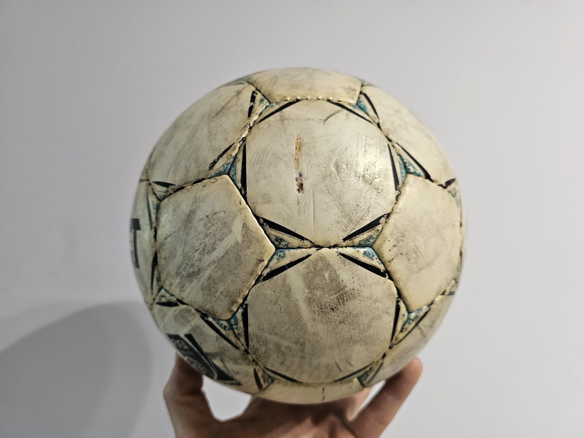 SELECT piłka do piłki nożnej halowej Futsal Super rozm.4 FIFA Approved