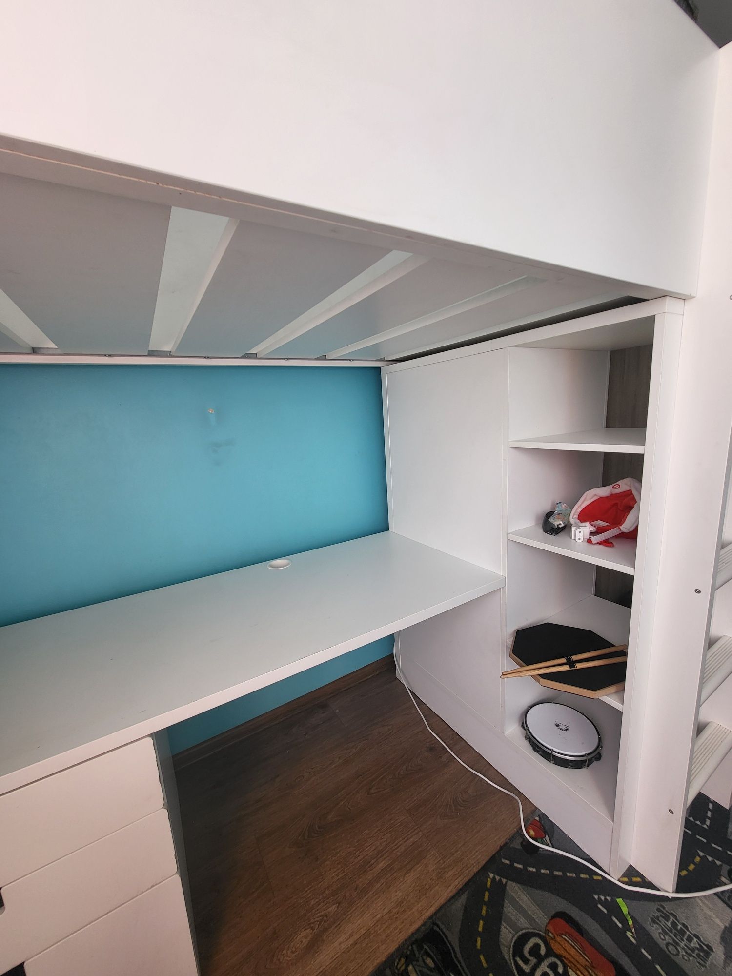 Łóżko piętrowe z biurkiem i szafa ikea białe