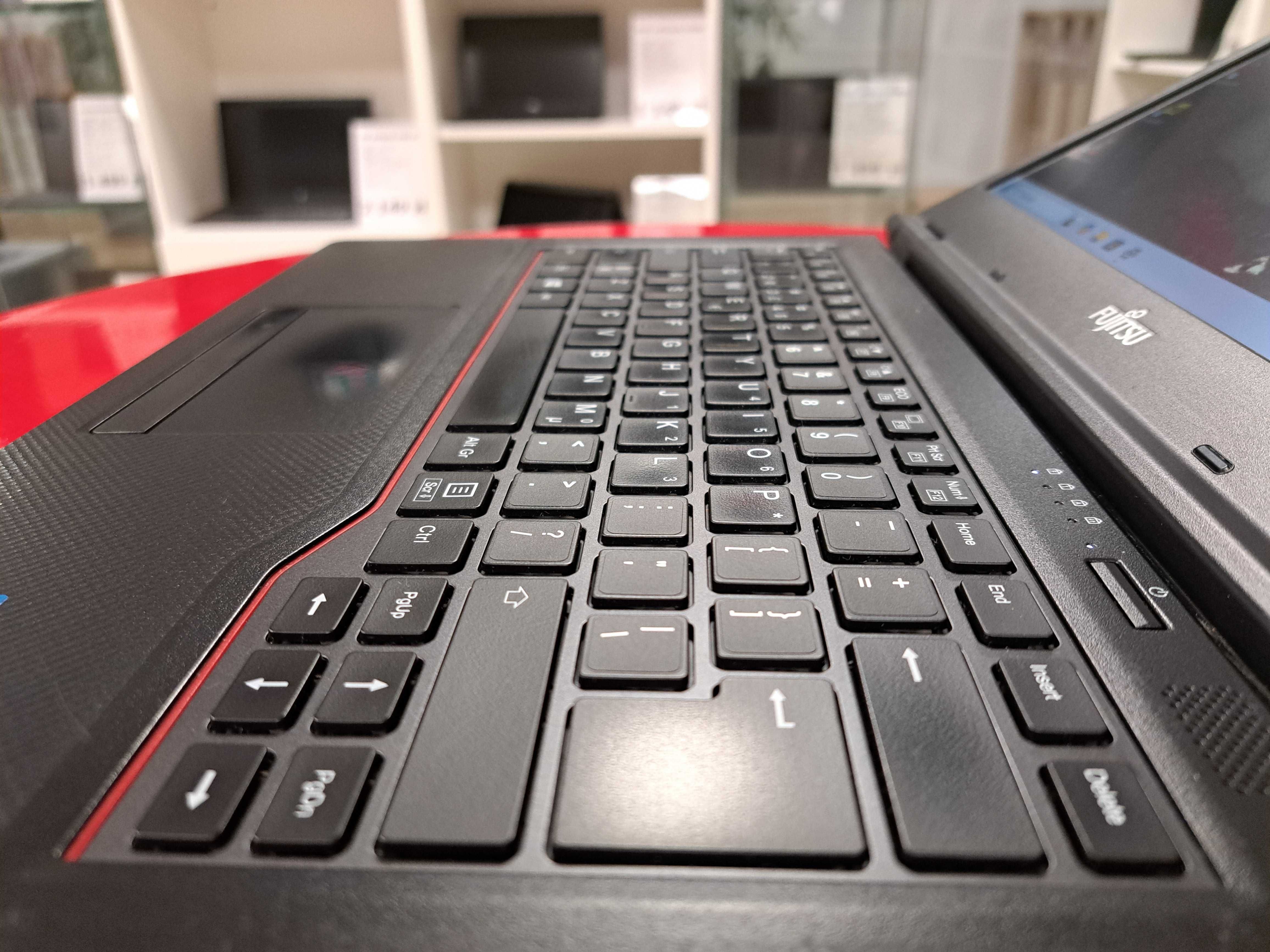Laptop 14" Fujitsu LifeBook E449 i5-8gen 16GB Win11 256SSD Kamera FHD