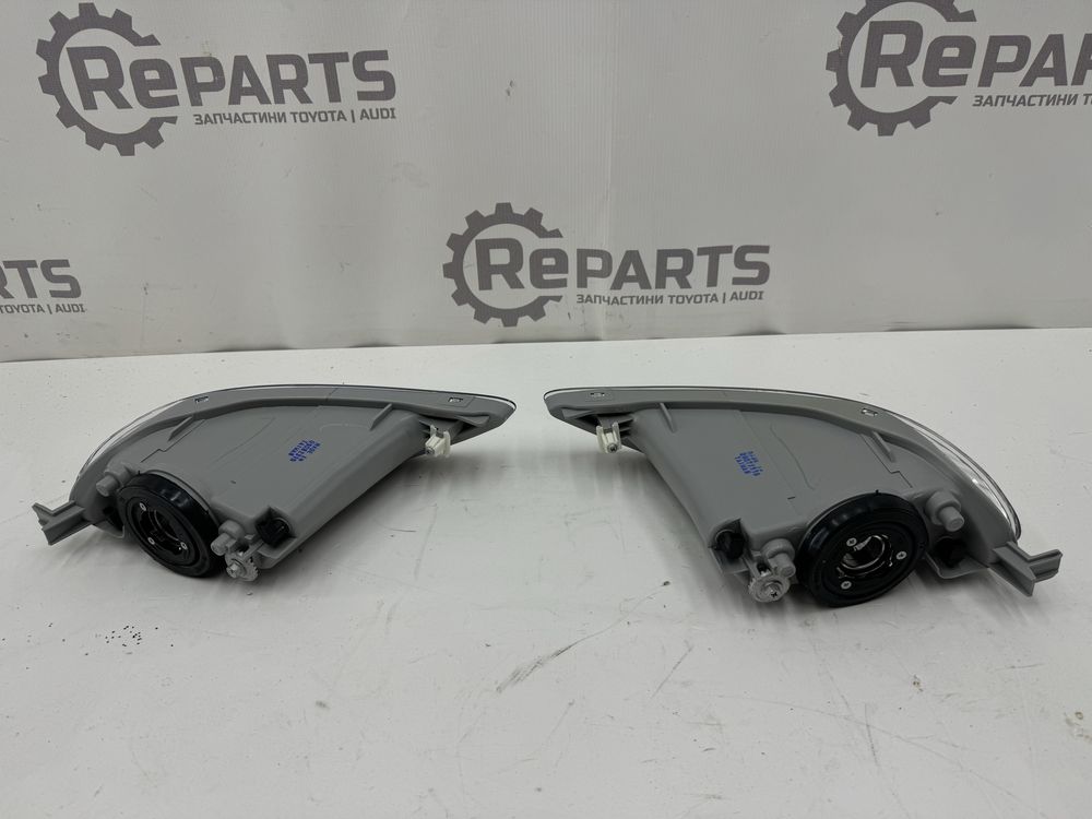 Протитуманна фара нова TYC Toyota Camry 02-04r камри туманка