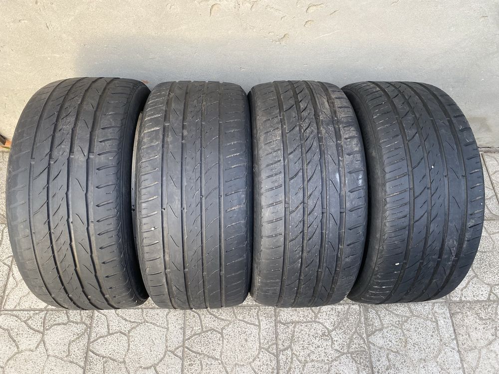 Продам літню гуму 245/40 R 18