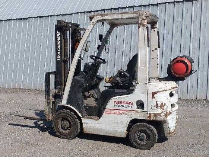 Вилочний погрузчик б/у Nissan (Япония) FG20, газовый автопогрузчик бу
