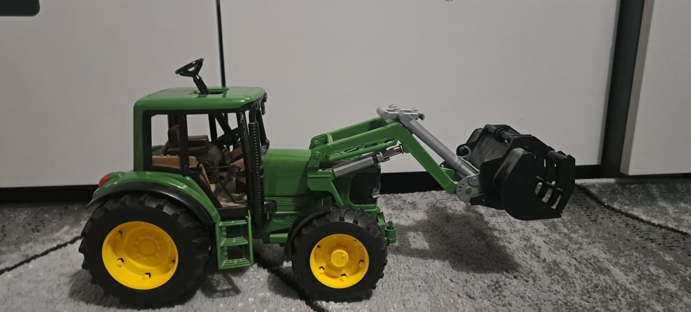 Zabawka Bruder Traktor.