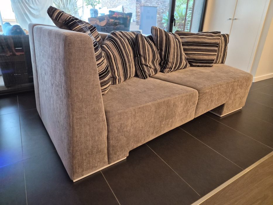 Sofá Laskasas disforme L.240