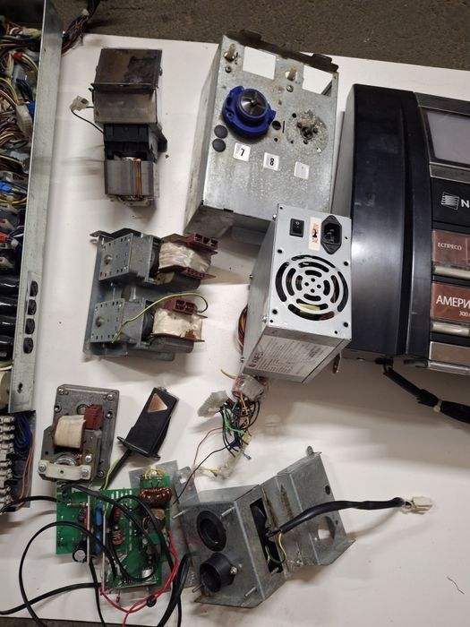 Продам запчастини до кофемашиниKOBALTO  стан все робоче звертайтесь